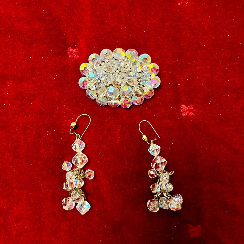 Full Stones Crystal Pin and Earrings from the 60’